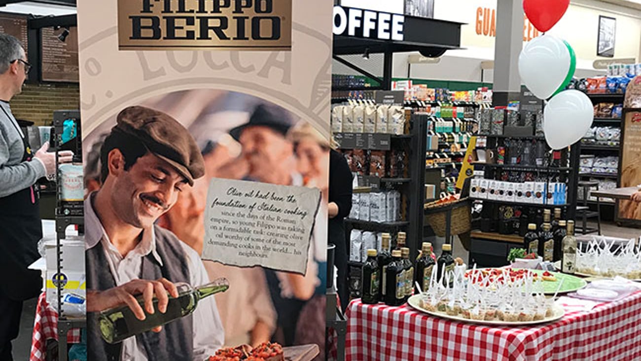 Filippo Berio Festa Italiana Sampling Station