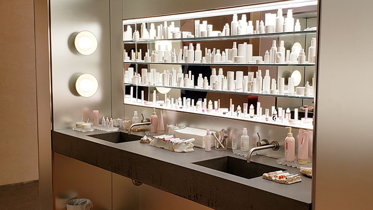 Glossier Wet Counter