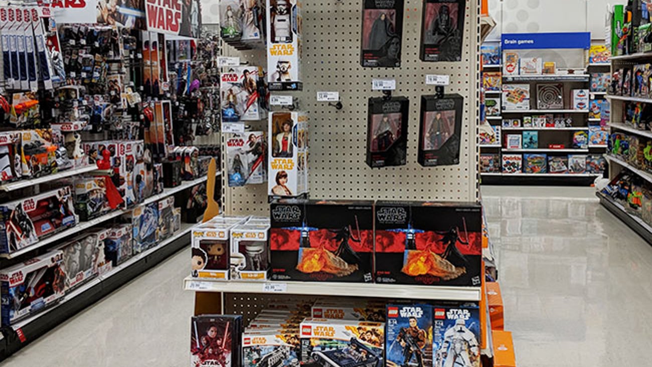 'Solo: A Star Wars Story' Endcap