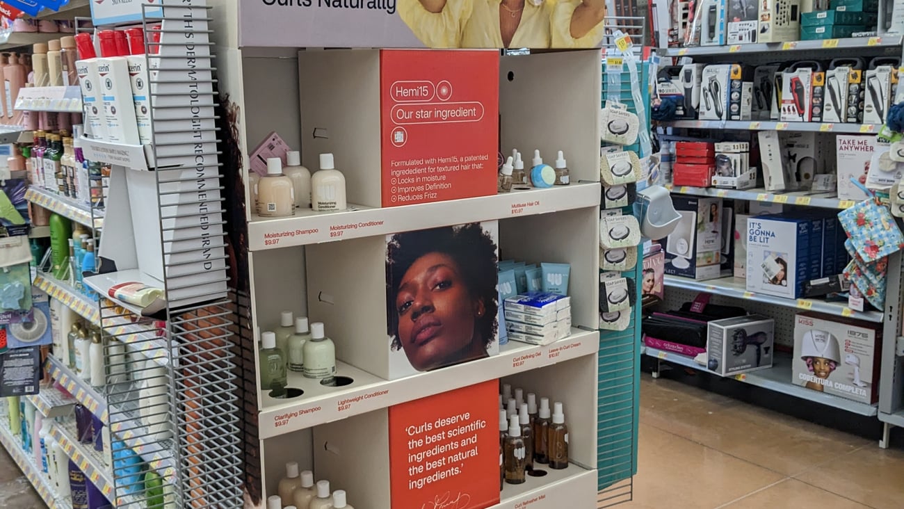 Walmart 4U by Tia 'Elevate Your Curls Naturally' Endcap