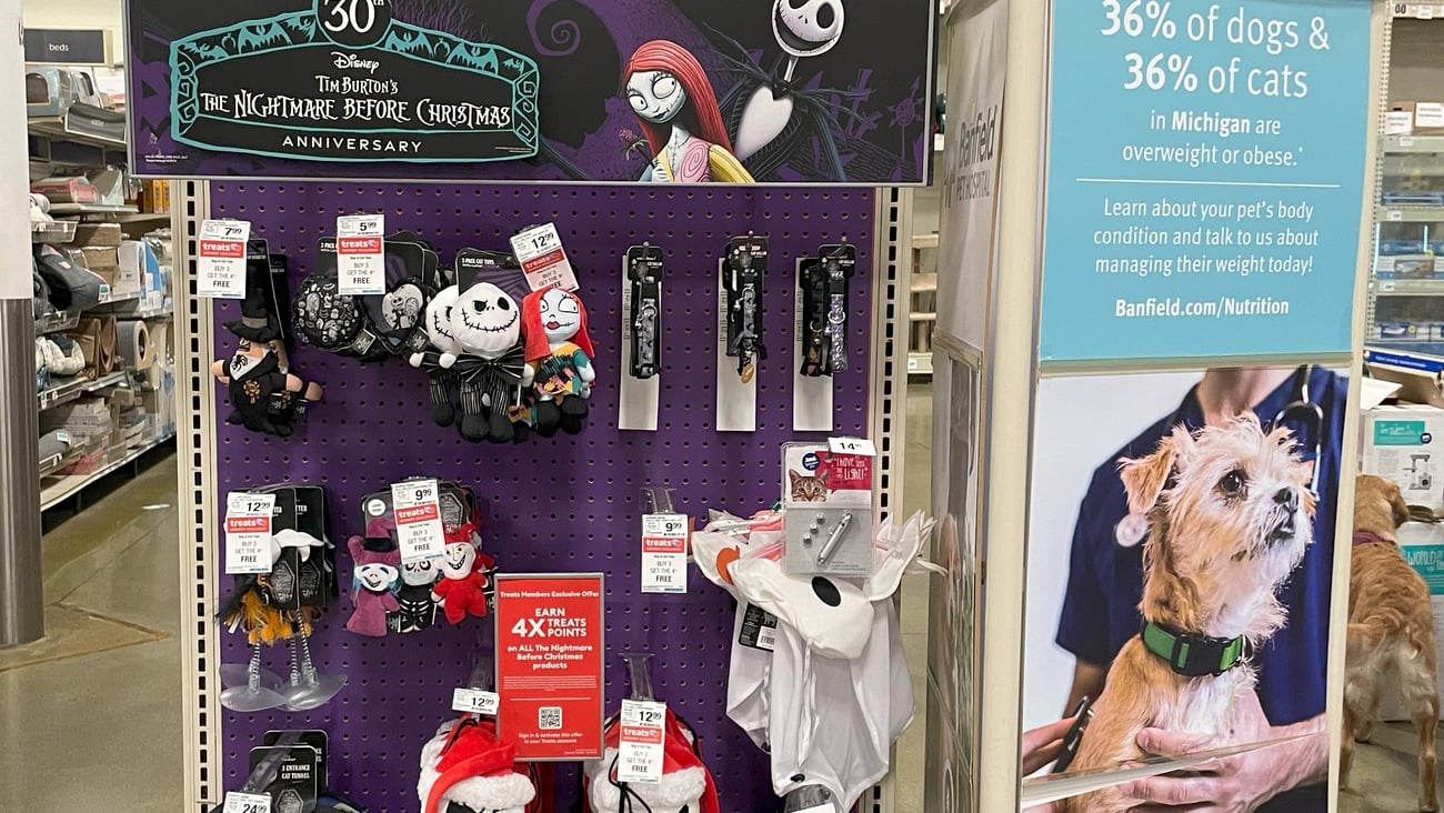 PetSmart The Nightmare Before Christmas 30th Anniversary Endcap