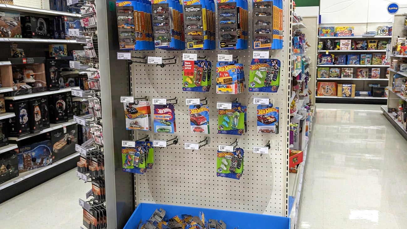 Hot Wheels Endcap