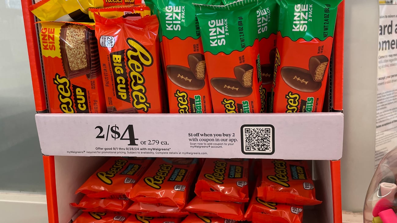 Walgreens Reese's 'Tailgating's Top Recruit' Counter Display