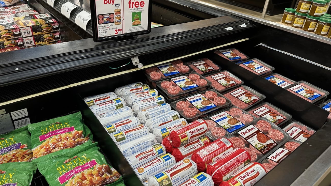 Giant Eagle Bob Evans Cooler Display