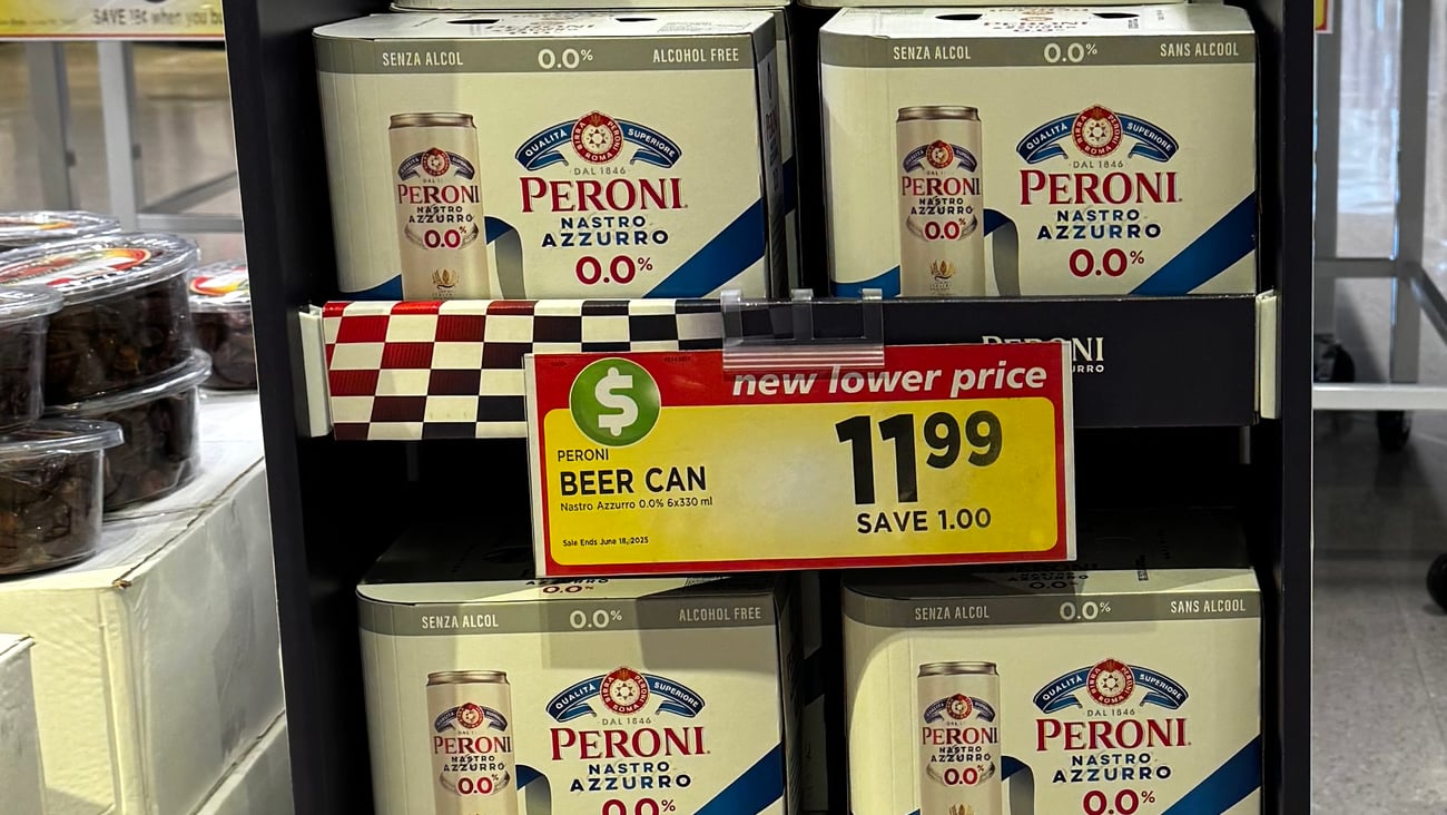 Metro Peroni Nastro Azzzurro 'VIP Trip' Floorstand