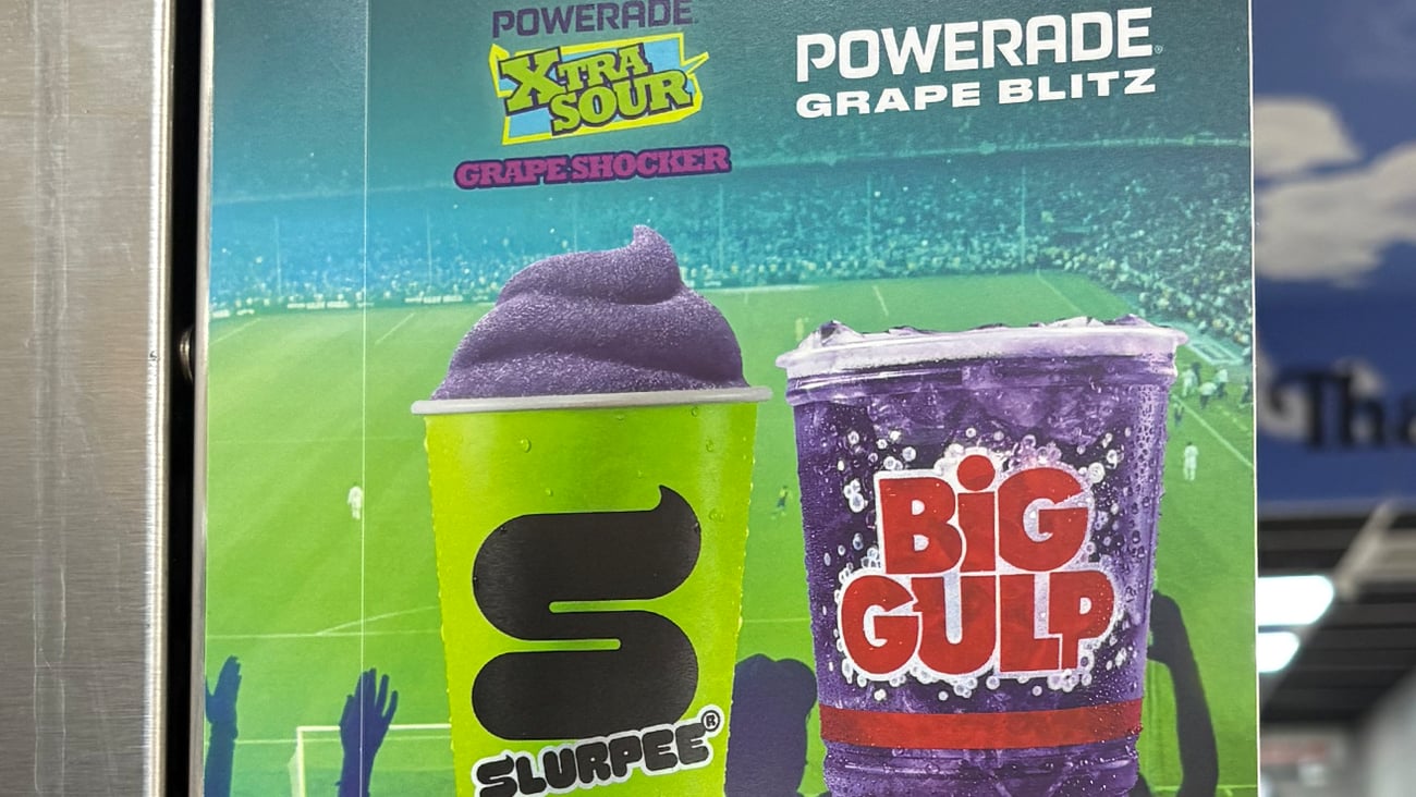 7-Eleven Powerade Hero Image Sign