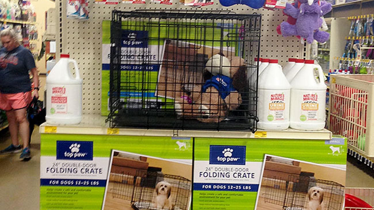 PetSmart 'In My Crate' Endcap