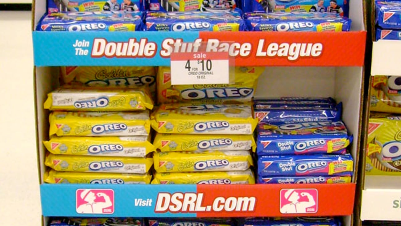 Oreo 'Out-Lick the Mannings' Floorstand