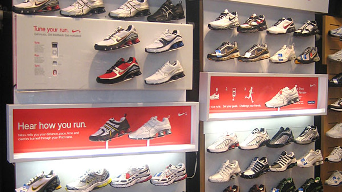 Nike iTunes Display