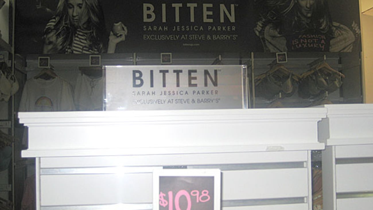 Steve & Barry's Bitten Banner