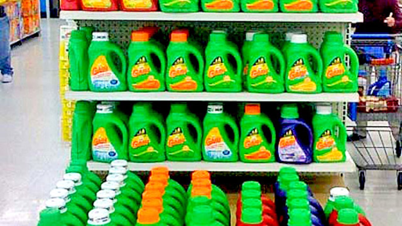 Walmart Gain High-Capacity Endcap