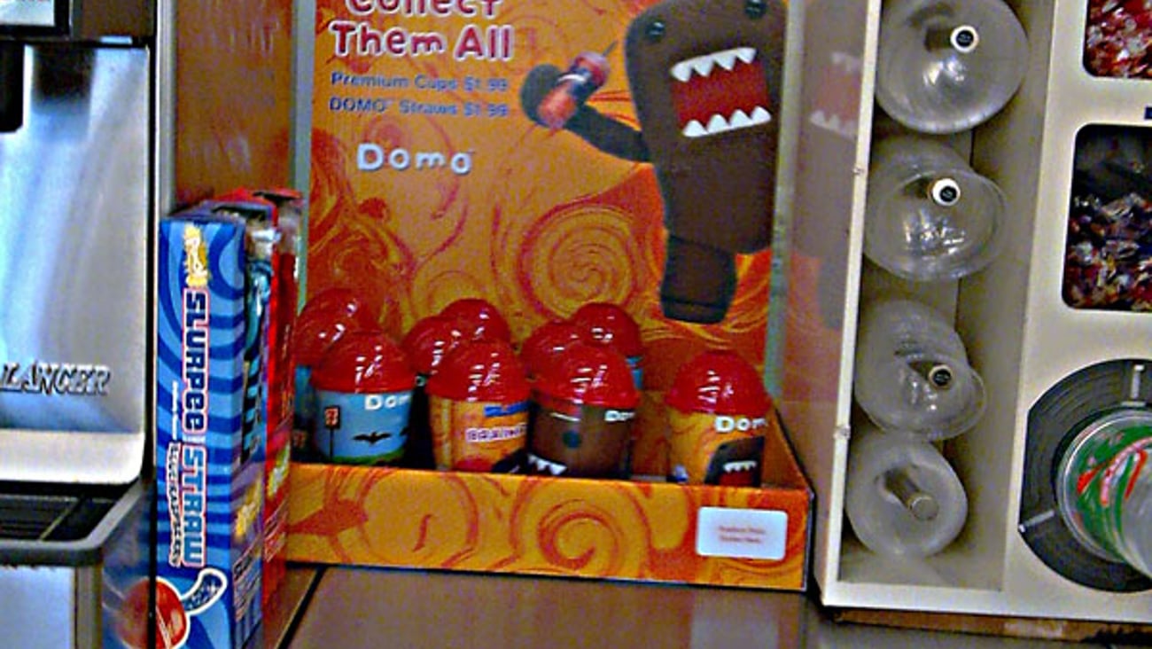 7-Eleven Domo Fountain Cup Counter Tray