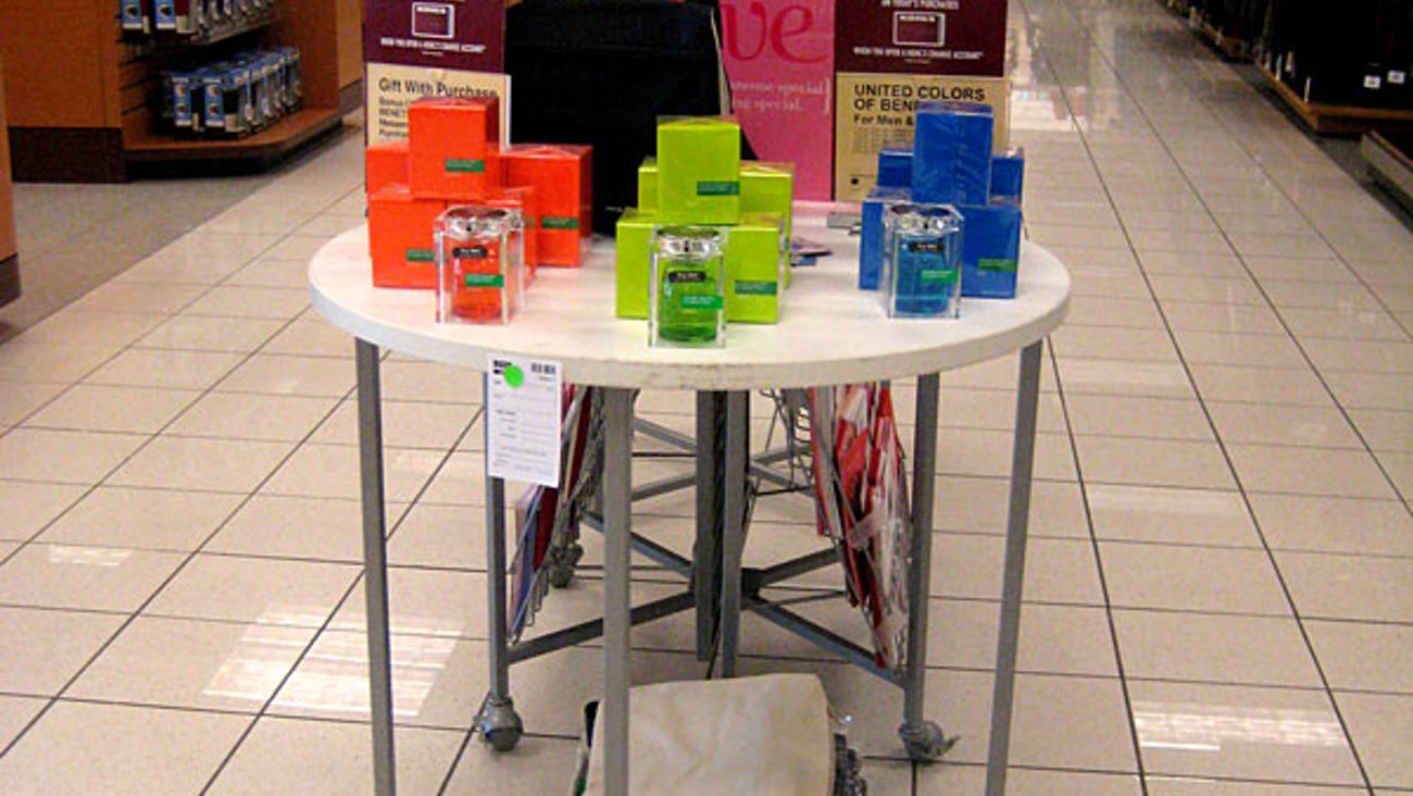 Kohl's United Colors of Benetton Fragrance Merchandising
