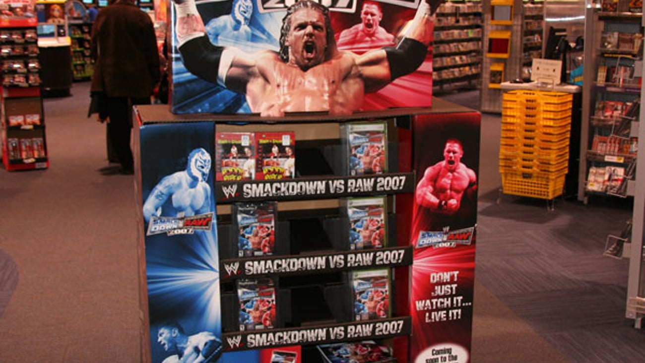 Best Buy 'WWE Smackdown' Pallet Display