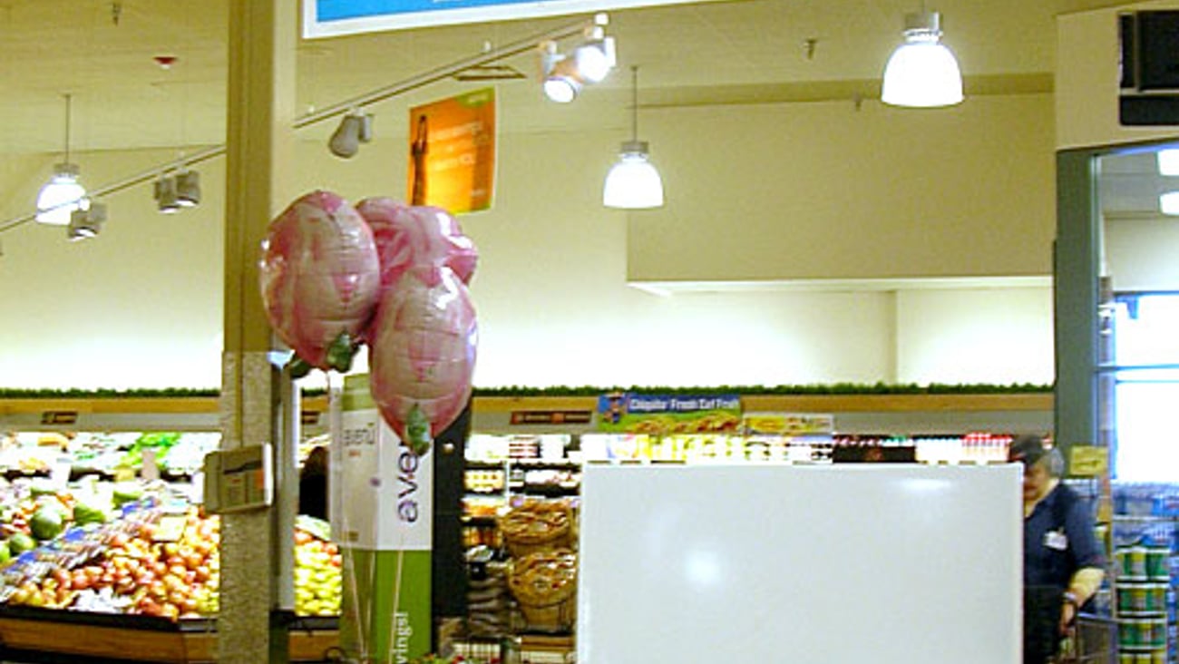 Jewel-Osco Freezer Display