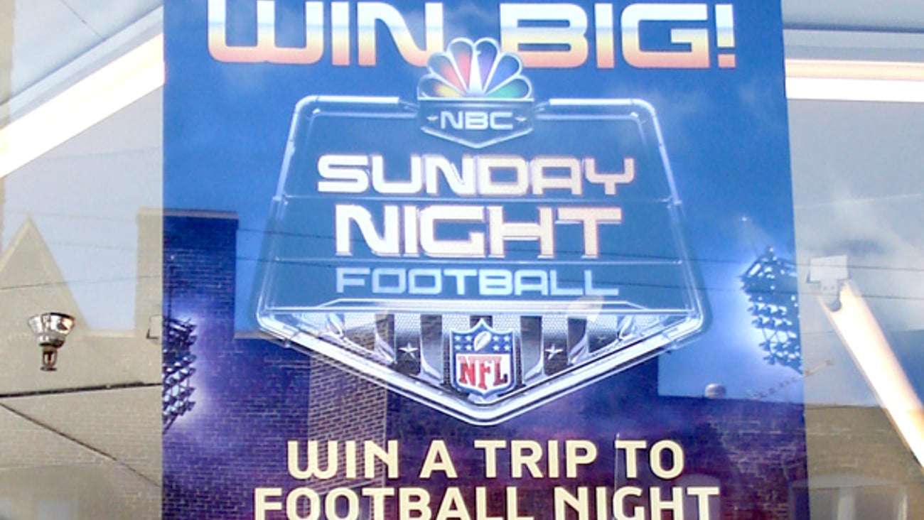7-Eleven 'Sunday Night Football' Window Poster