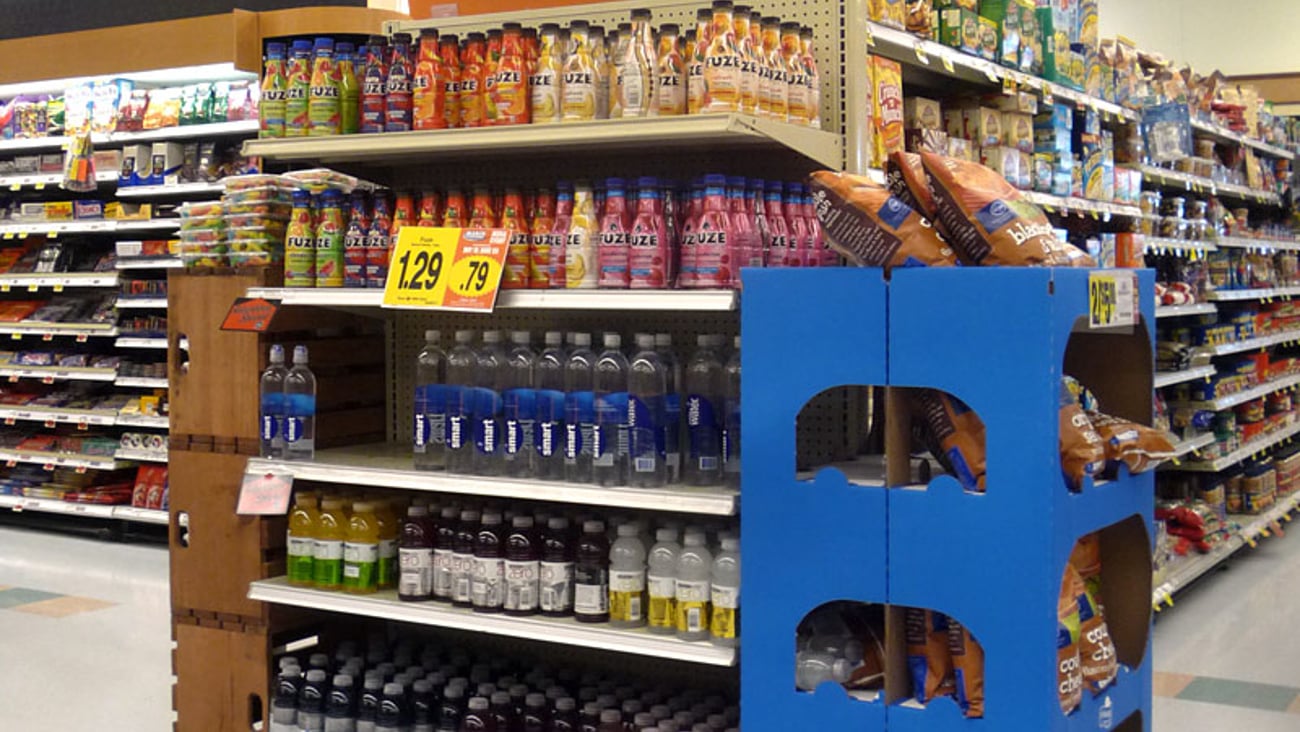 Kroger 'March to Savings' Coca-Cola Endcap