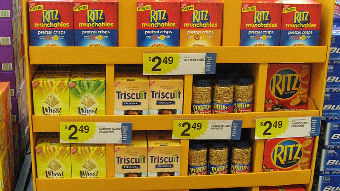 Kraft Kroger 'March to Savings' Display