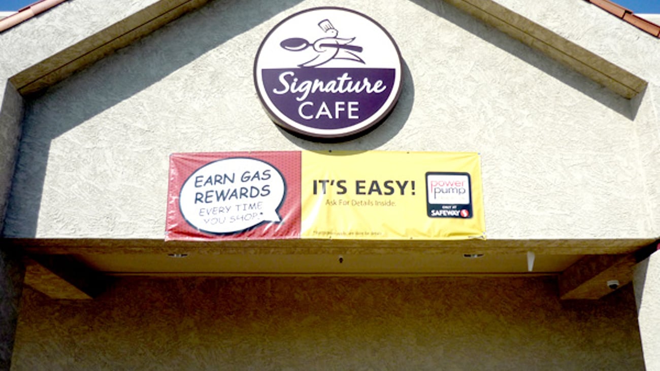 Safeway 'PowerPump' Outdoor Banner