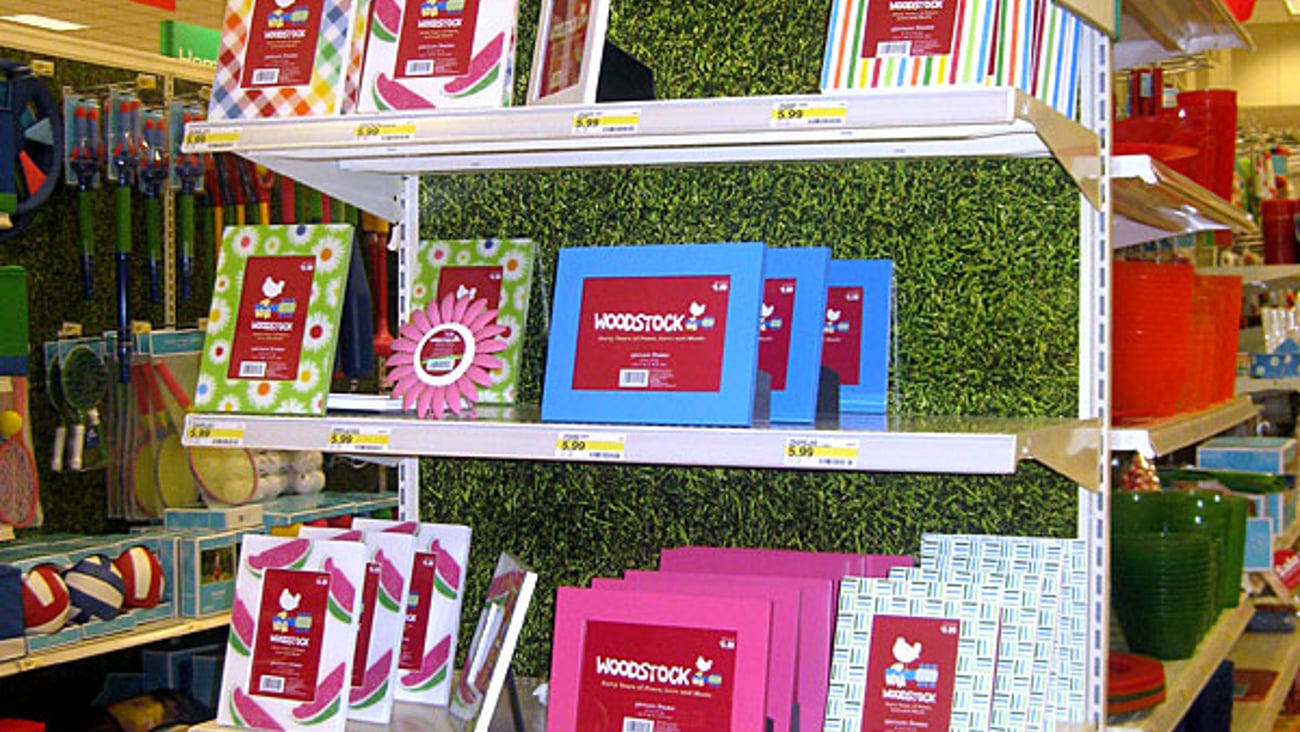Target Woodstock 'Summer to Save' Endcap