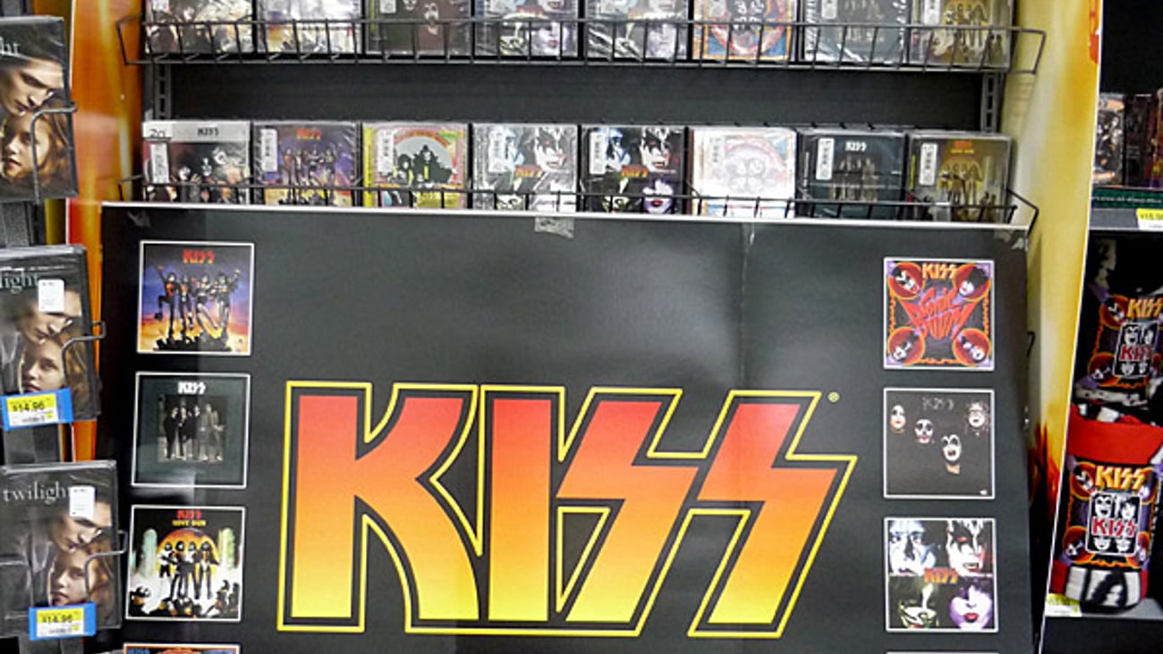 Walmart KISS In-Line Display