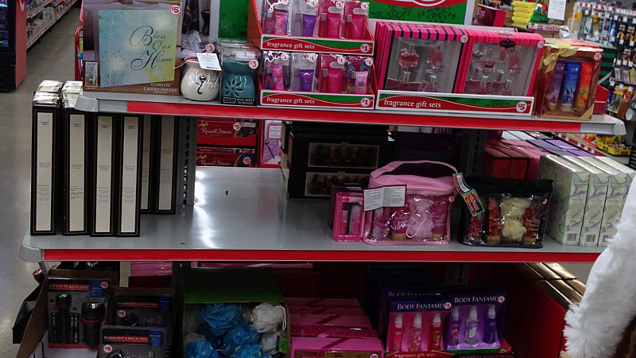 Family Dollar 'Great Gifts' Display