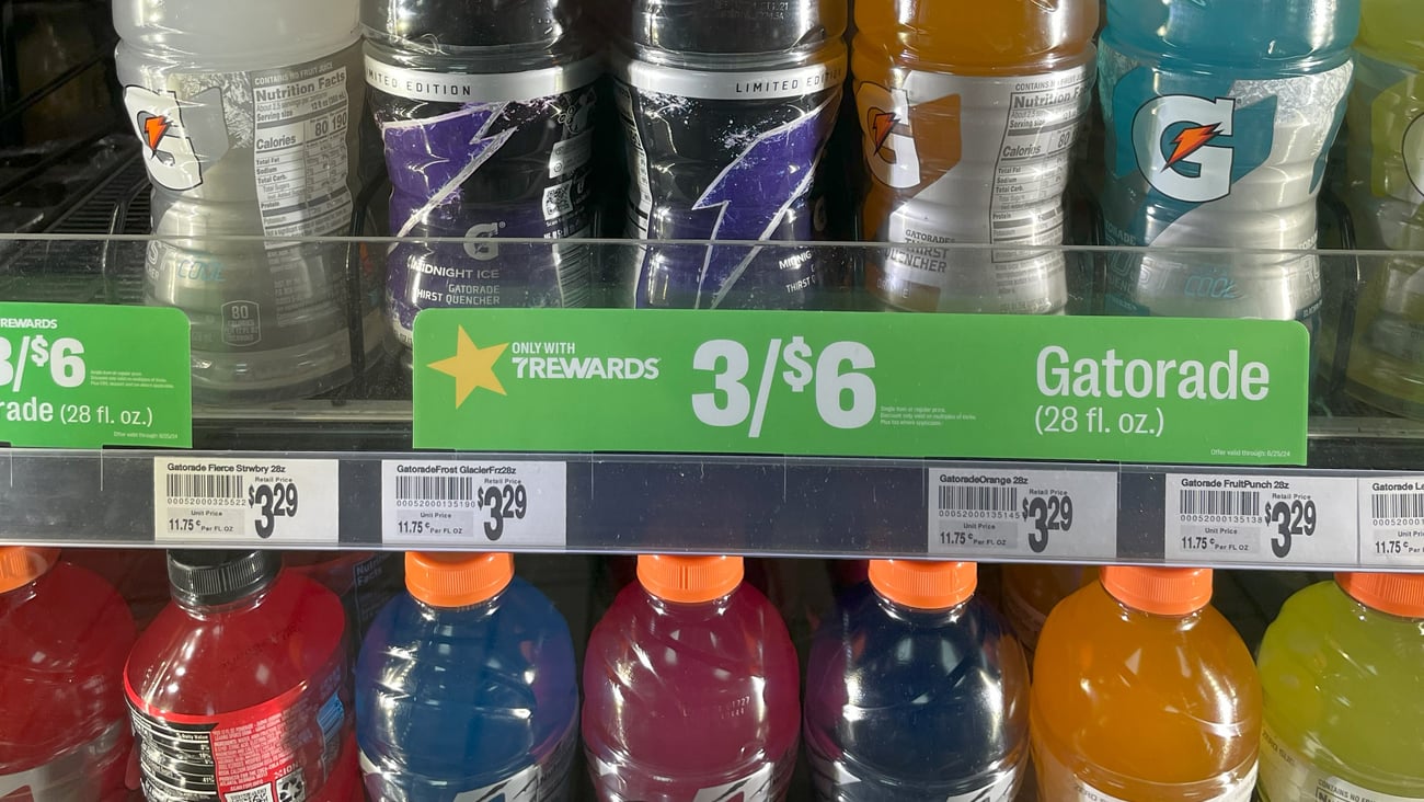 7-Eleven Gatorate 'Only with 7Rewards' Shelf Sign