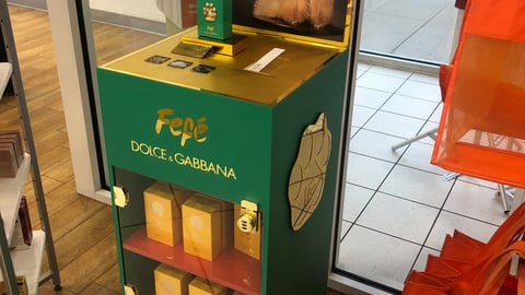 Dolce floorstand