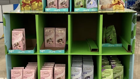 Lindt 'Make Easter Moments' Pallet Display