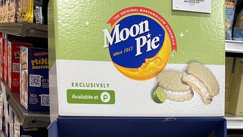 MoonPie-Publix-Floorstand-Thumbnail