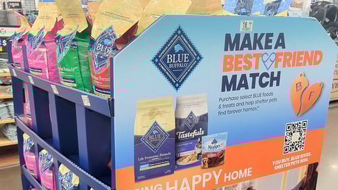 Blue Buffalo Pallet Display 