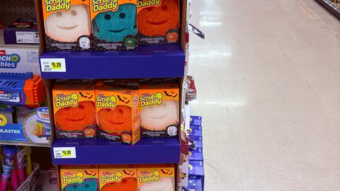 Scrub daddy