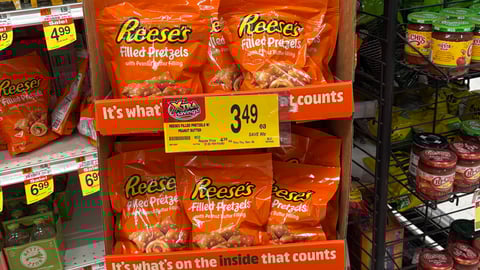 Reese's floorstand