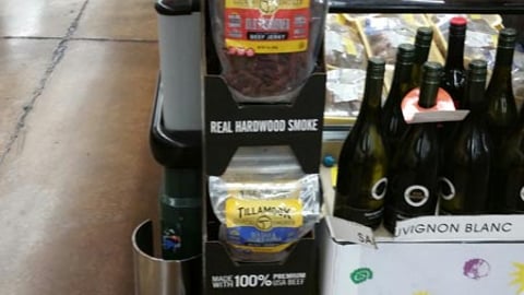 Tillamook 'Real Hardwood Smoke' Floorstand