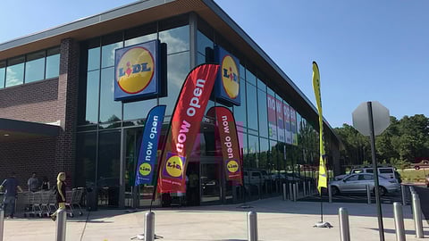 Lidl Exterior