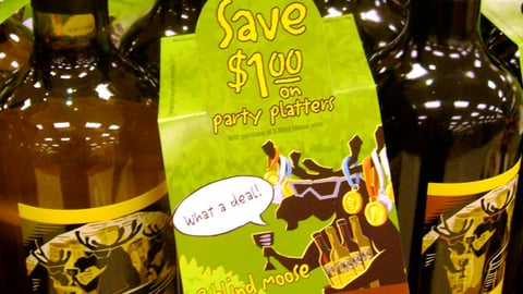 3 Blind Moose Party Platter Bottle Necker