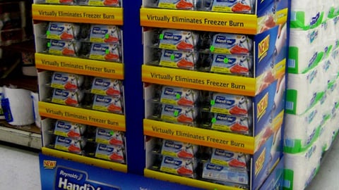 Reynolds Handi-Vac Half-Pallet Display