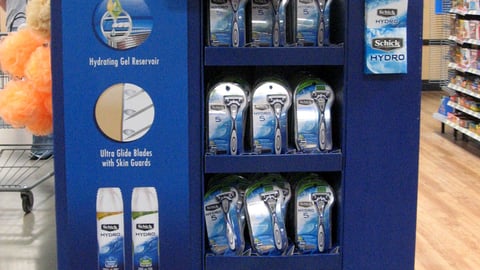 Schick Hydro Walmart Smart Network Endcap