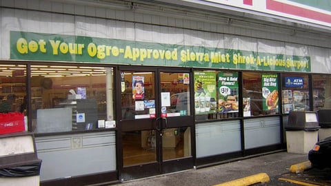 7-Eleven 'Shrek 2' Banner