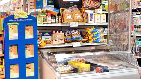 Publix Apron's Simple Meals Endcap