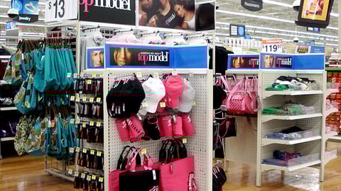 Walmart 'Top Model' Merchandising