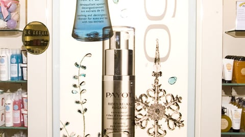 Beauty 360 Payot Wall Graphic