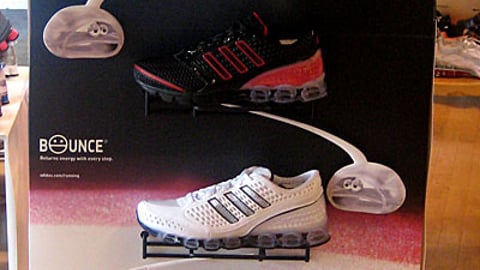 Adidas Bounce Finish Line Stanchion