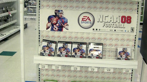 Toys "R" Us 'Madden NFL '08' Endcap