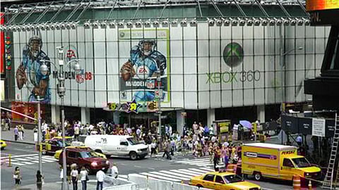 Toys "R" Us 'Madden '08' Times Square Marquee