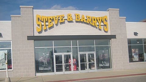 Steve & Barry's Exterior