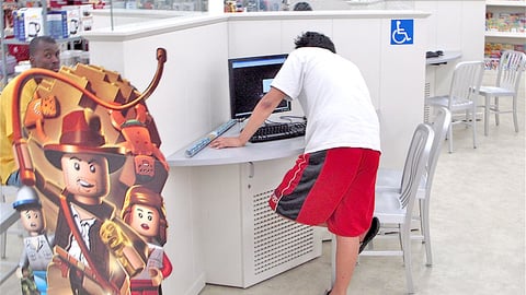 Kmart 'Internet Lounge' Wi-Fi Stations