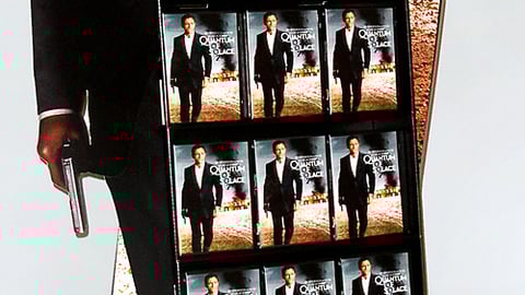 "Quantum of Solace" Shipper