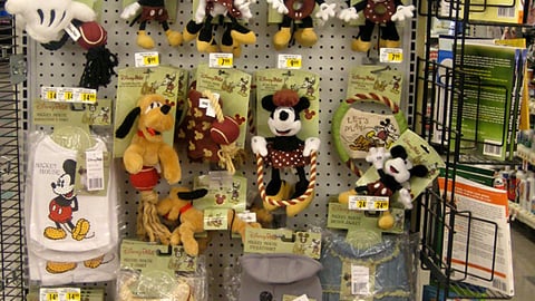 Petco Pegboard Endcap