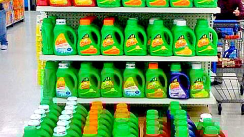 Walmart Gain High-Capacity Endcap